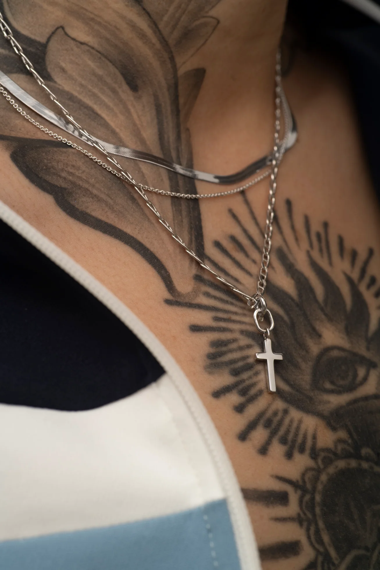 Polished Cross-Shaped Pendant - Image 5