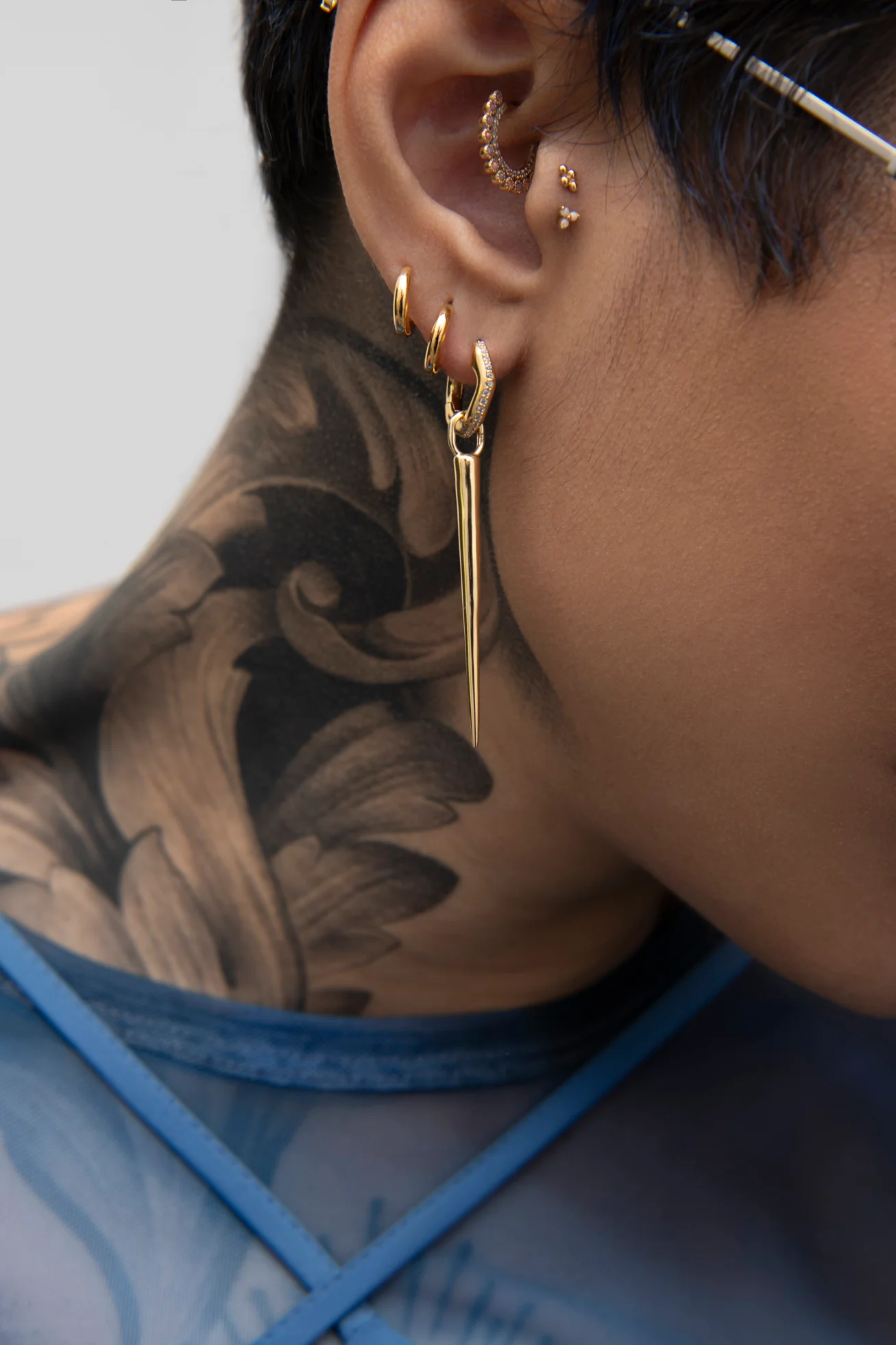 Twisted Hoop Earrings - Pavé - Image 6